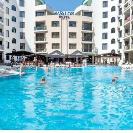 Студия С Бассейном У Моря В Г. Солнечный Берег. Apartment *