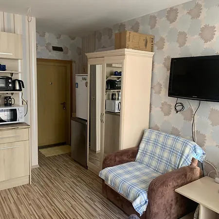 Apartment Студия С Бассейном У Моря В Г. Солнечный Берег. *